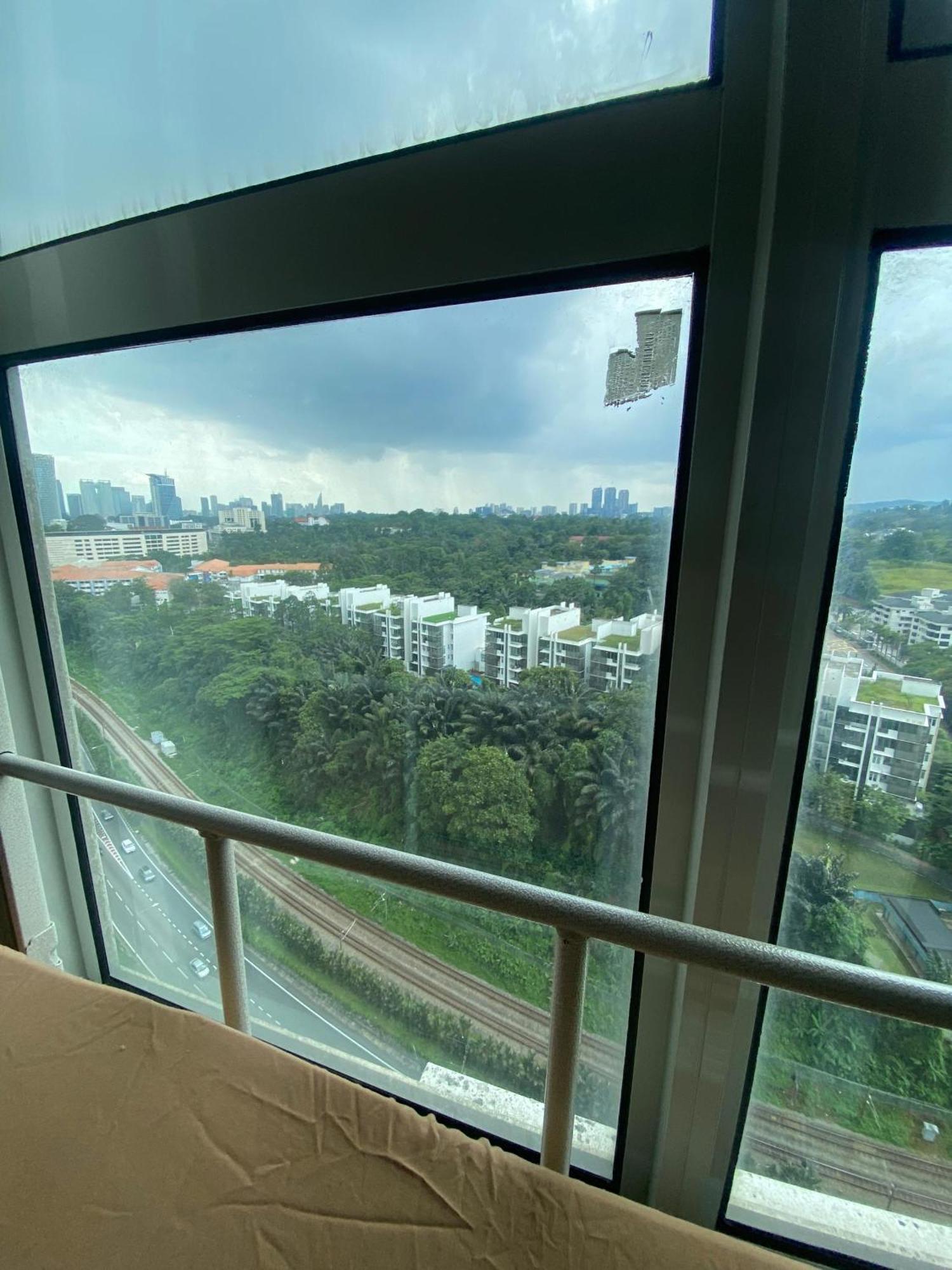 Regalia Bestfriend Hostel Kuala Lumpur Exterior foto